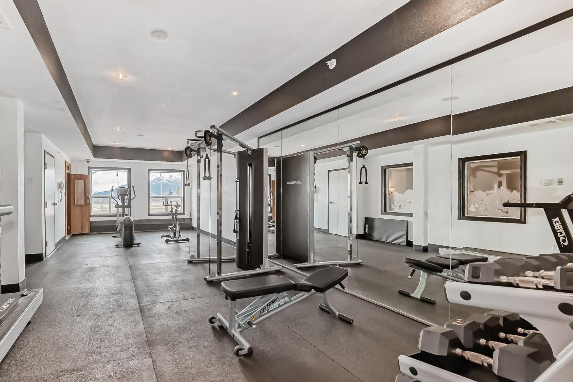 Grande Cache Inn & Suites Экстерьер фото