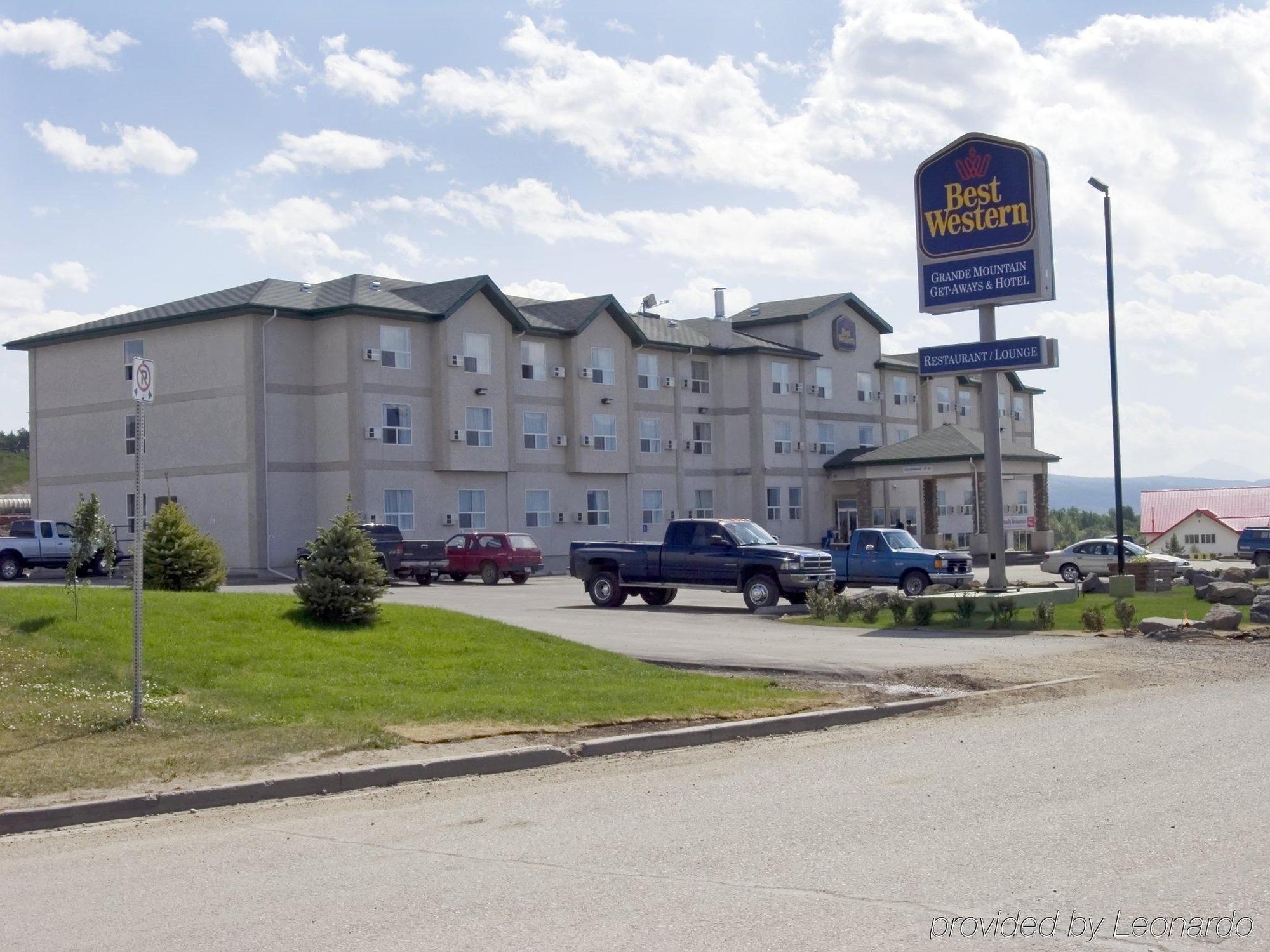 Grande Cache Inn & Suites Экстерьер фото
